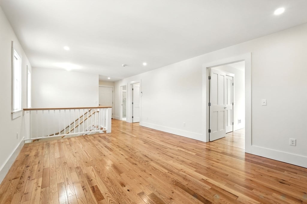 13-15 Vista Ter Photo 24