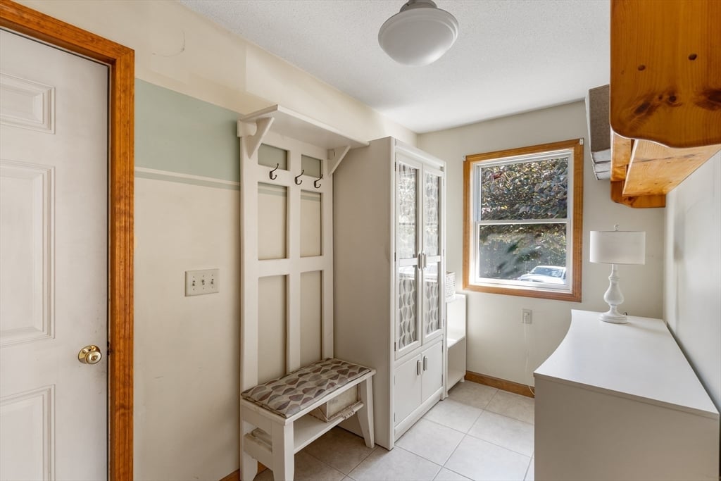 21 Old County Road Photo 5