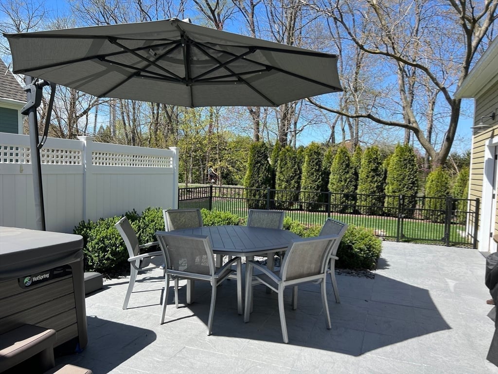 6 East Commons Drive #6 Photo 18