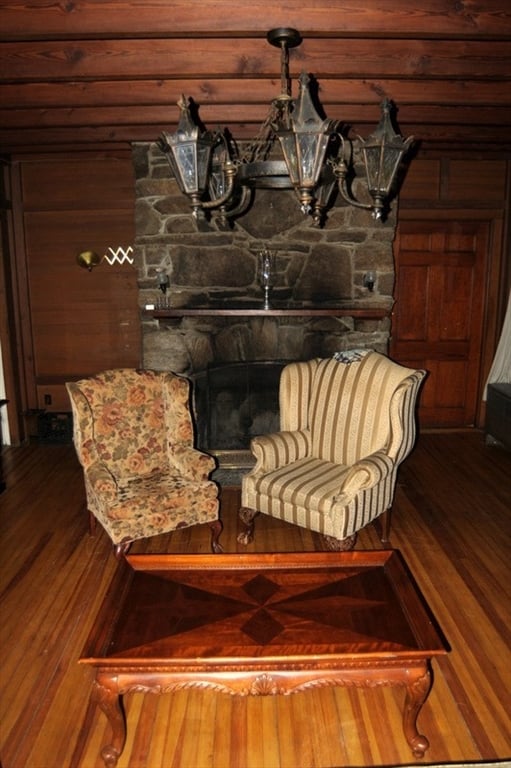 885 Washington Mt. Rd. Photo 3