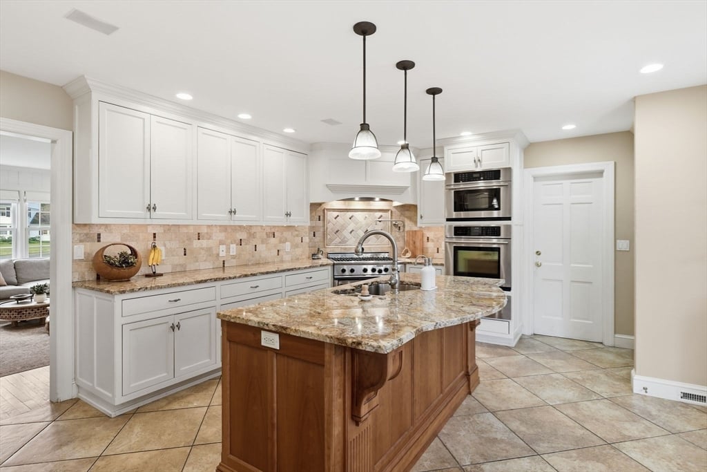 324 Farmington Road Photo 14