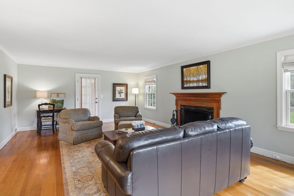 324 Farmington Road Photo 6