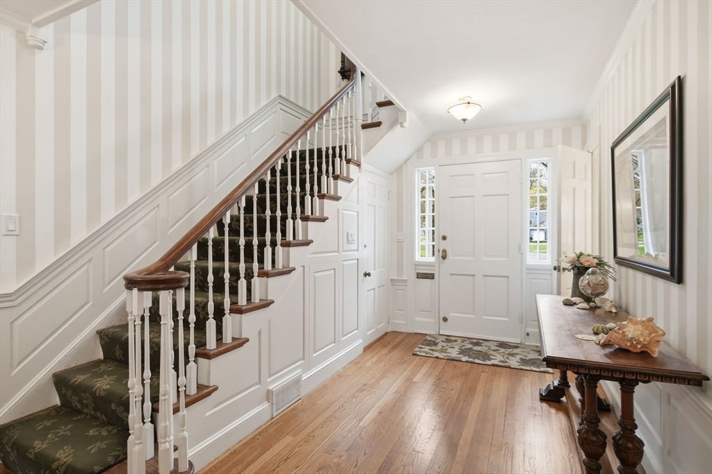 324 Farmington Road Photo 2