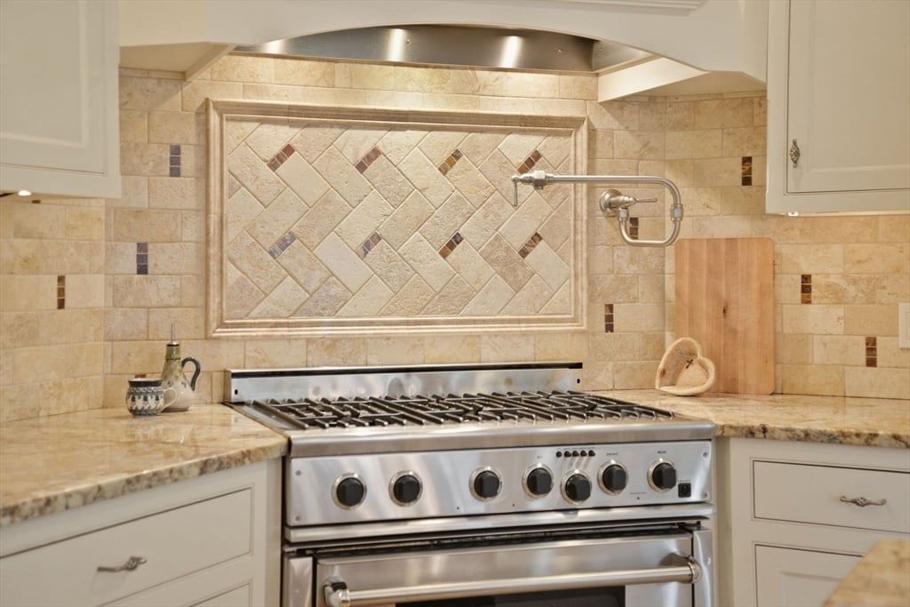 324 Farmington Road Photo 15