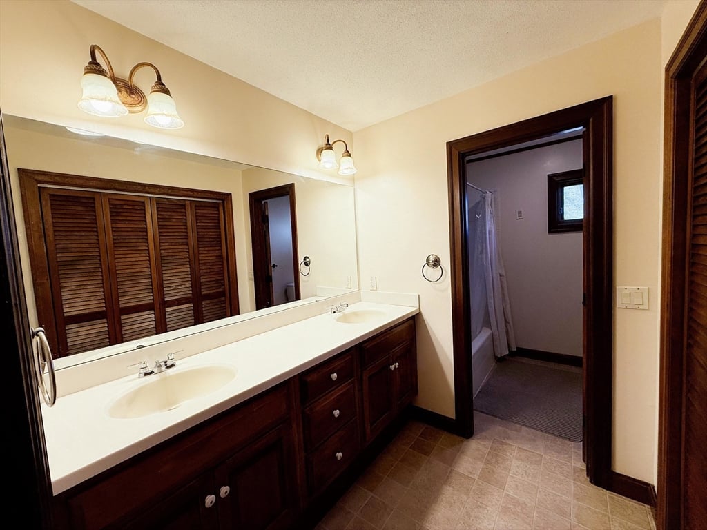 34 Gore Avenue Photo 20