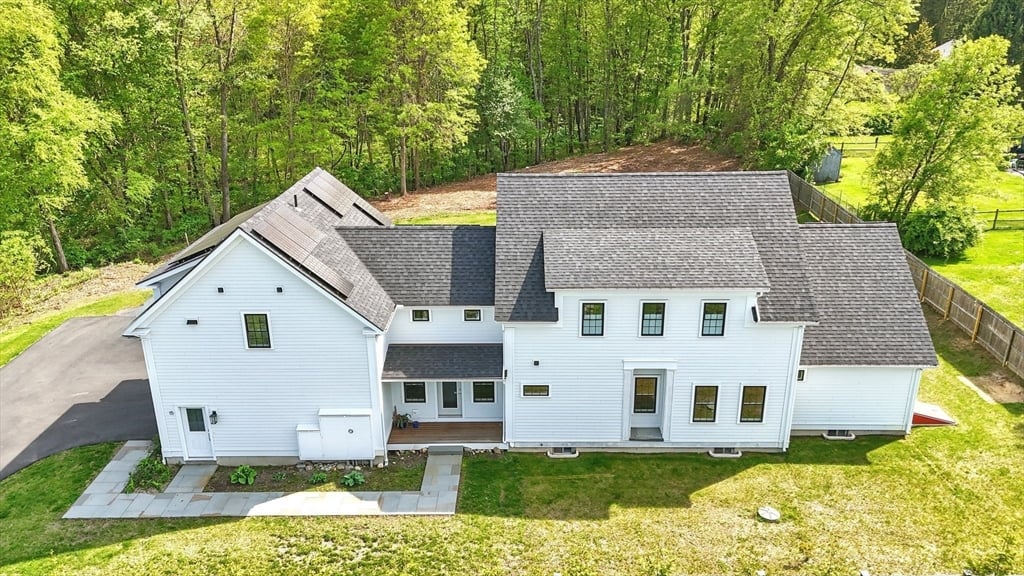 13-15 Vista Ter Photo 2