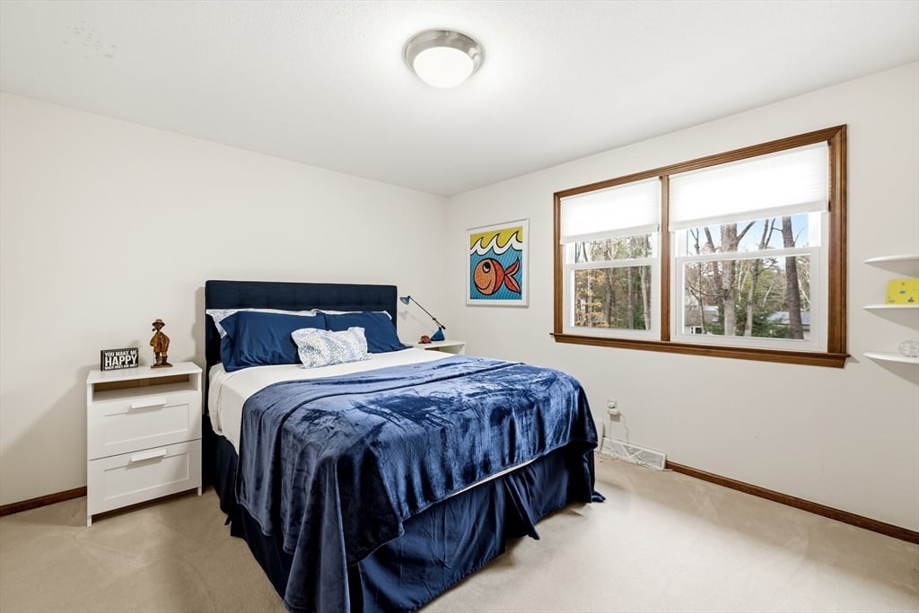 44 Canterbury Ln Photo 29