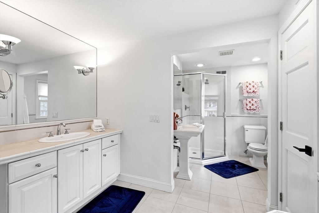 44 Canterbury Ln Photo 25
