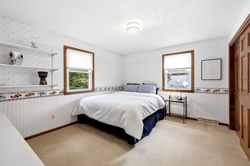 44 Canterbury Ln Photo 27