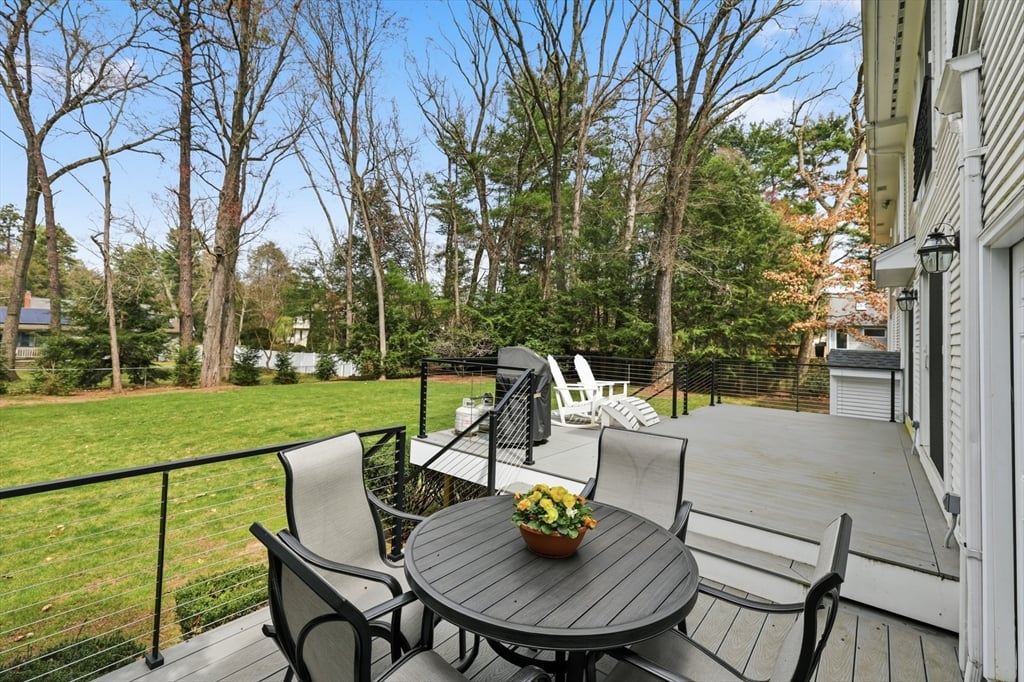 44 Canterbury Ln Photo 3