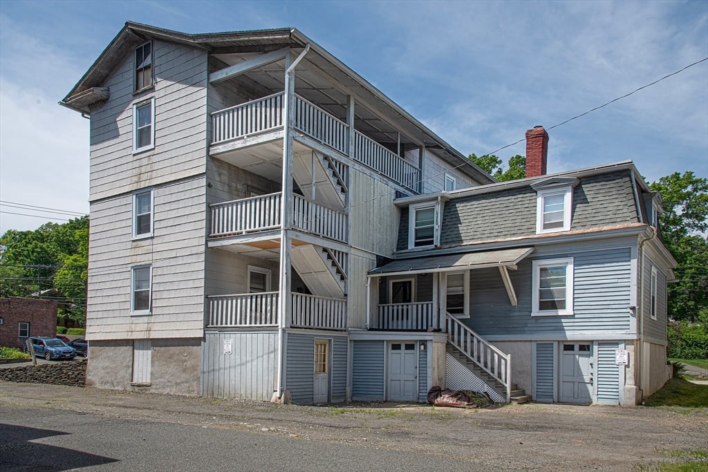 351 Main Street Photo 7