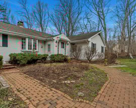 5 Nichols Hill Drive