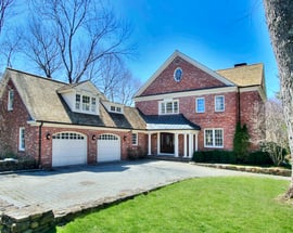 320 Ponus Ridge