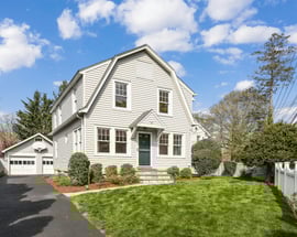 211 Oakland Beach Avenue
