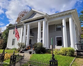 17 Commercial St