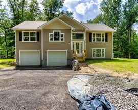 7 Astoria Drive