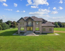 138 Bella Vista Drive