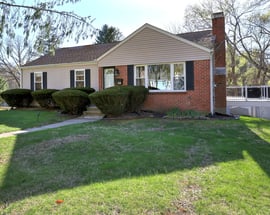 325 New London Turnpike