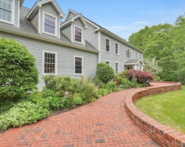 15 Surrey Ridge Road