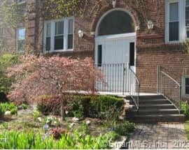 70 Strawberry Hill Avenue #APT 1-2D