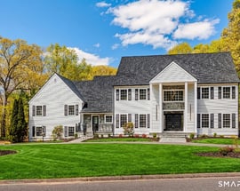 7 Queens Peak Road