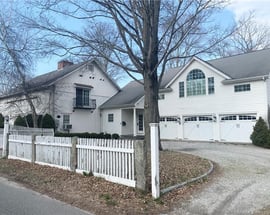 10 Lynde Street
