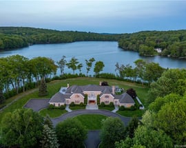 15 Taunton Lake Road