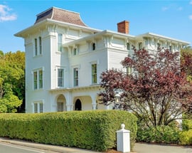 8 Norwich Road