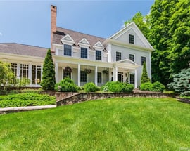 21 Stonehenge Road