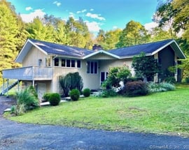 3 Hidden Brook Drive