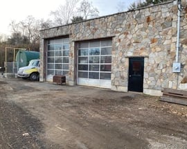 2000 Foxon Road