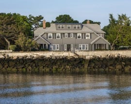 76 Sea Beach