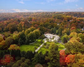 6 Stoneleigh Manor Lane