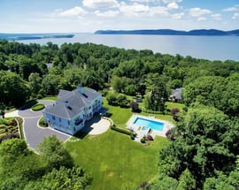 2 Arrowcrest Drive