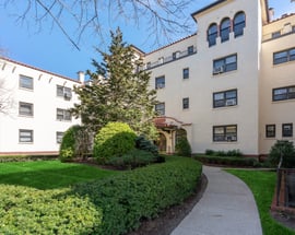 314 Livingston Avenue #401