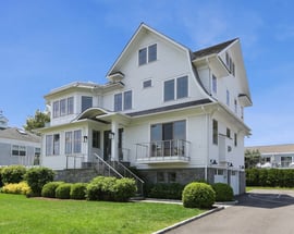 4 Sandpiper Road