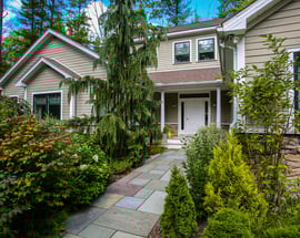 2 Brookside Ln