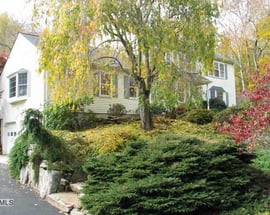 5 Holly Place