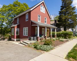 11 Oak Avenue
