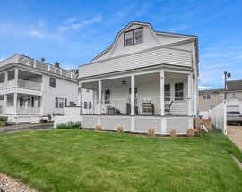 19 Bayview Avenue