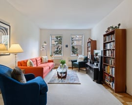 16 N Chatsworth Avenue #401