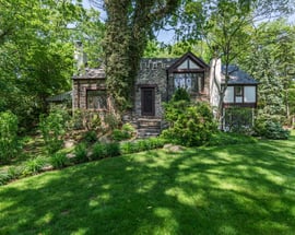 21 Holly Lane