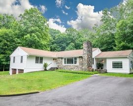 25 Wolfpits Road