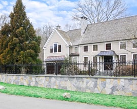 2 Lyndale Park
