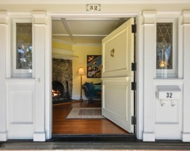 32 Oak Avenue