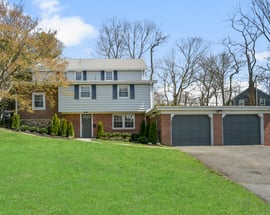 640 Barrymore Lane
