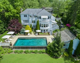943 Greacen Point Road