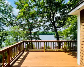 16 Lakeside Drive