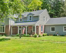 233 Mountain Dr