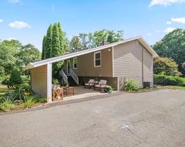 389 Horse Pond Road